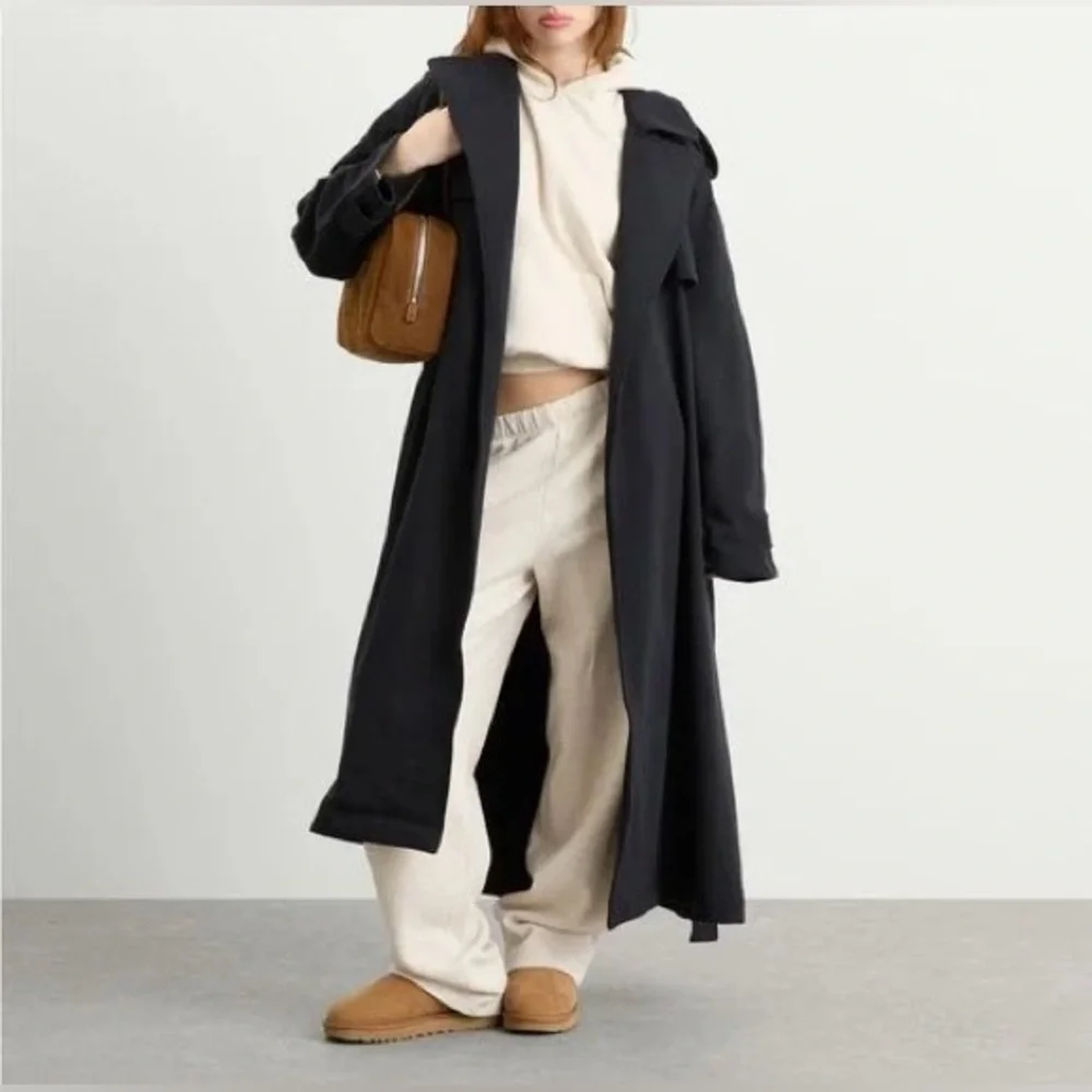SKIMS Boyfriend Fleece Trench Coat - Picture 1 of 9